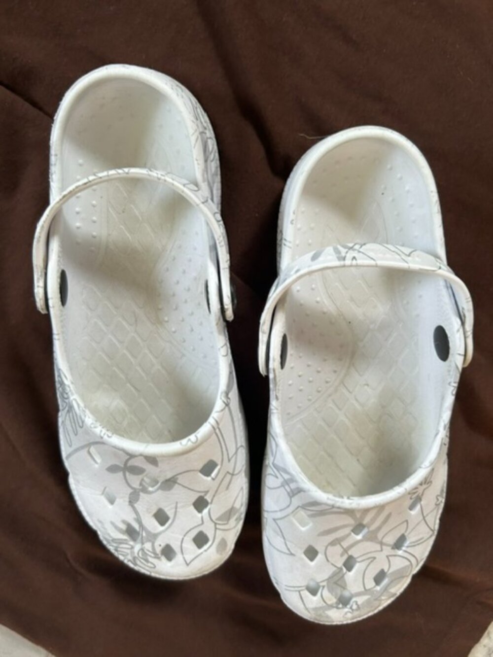 airwalk like crocs womens size 5 sandals shoes five light weight foam - Picture 3 of 4